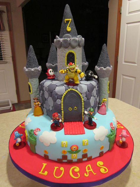 Super Mario Birthday Cake - Bowser's Castle Super Mario Castle Cake, Super Mario Bowser Cake, Mario Castle Cake, Bowser Castle Cake, Bowser Birthday Cake, Super Mario Bros Birthday Cake, Bowser Cake, Bowser's Castle, Super Mario Birthday Cake