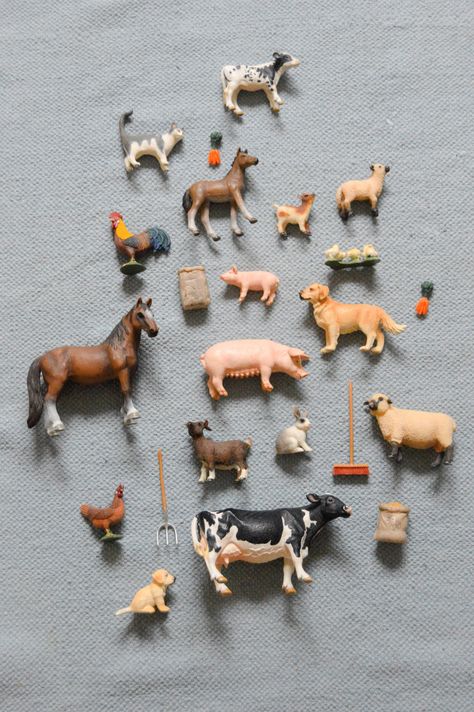 schleich – Our Montessori Life Schleich Animals, Pineapple Drawing, Toy Farm, Best Christmas Toys, Girly Bracelets, Cute German Shepherd Puppies, Horse Brand, Wooden Barn, Montessori Materials