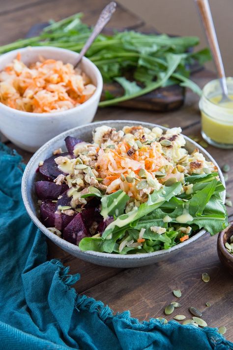 Probiotic Salad, Saurkraut Recipes Healthy, Probiotic Dinner Recipes, Gut Healthy Dinner, Healthy Gut Recipes, Healthy Lunches For Work, Healthy Probiotics, Power Bowls, Gut Health Recipes