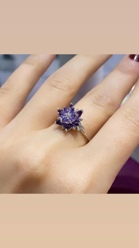 Lotus Ring Lotus Flower Ring Unique Engagement Flower Ring - Etsy Amethyst Birthstone Ring, Lotus Flower Ring, Amethyst Rings, Lotus Ring, Amethyst Flower, K Rose, Photoshoot Aesthetic, Amethyst Birthstone, Lotus Jewelry