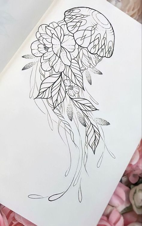 Backpiece Tattoo, Jellyfish Tattoo, Muster Tattoos, Tattoo Design Drawings, Skin Art, Piercing Tattoo, Tattoo Stencils, Pretty Tattoos, Beautiful Tattoos