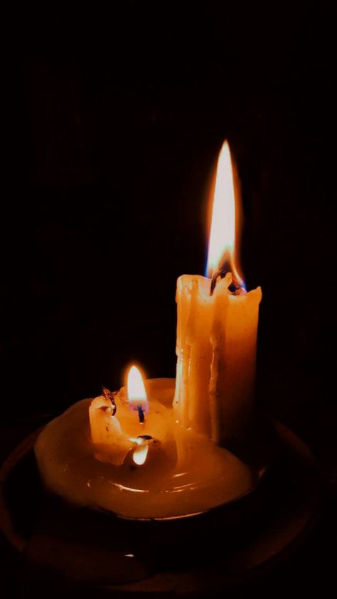 Melty Candle, Melting Aesthetic, Candles Melting, Candle Melting, Melting Candle, Candle Wax Dripping, Dripping Candles, Momento Mori, Candle Aesthetic