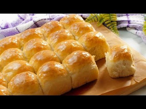 (1) WE MADE THIS BREAD WITHOUT KNEADING | 2 MINS MIXING | CONDENSED MILK BREAD | SUPER SOFT & FLUFFY - YouTube Condensed Bread Recipes, Condensed Milk Rolls, Condensed Milk Bread, Homemade Bread Dough, Milk Bread Recipe, Homemade Bread Recipes Easy, Homemade Rolls, Italian Dinner Recipes, Make Bread