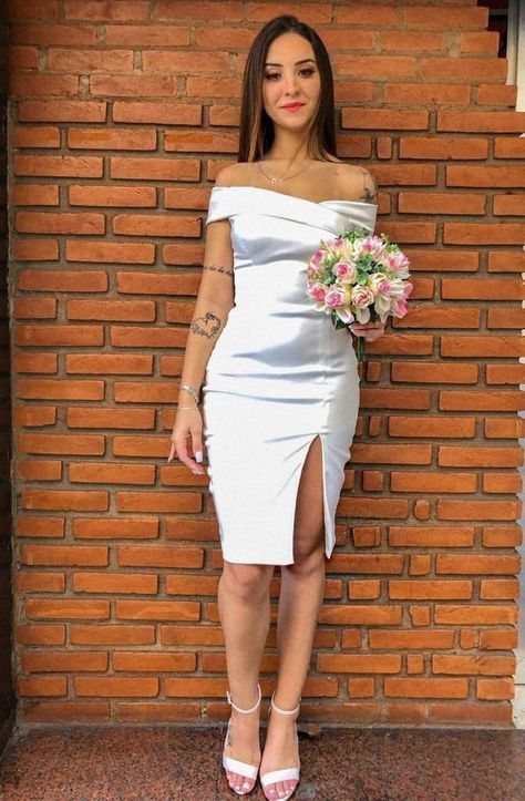 Graduation Guest Outfit, White Party Dresses, Tea Length Bridesmaid Dresses, African Inspired Clothing, White Dress Party, Dress Dusty, Elegant Dresses For Women, Summer Party Dress, White Party