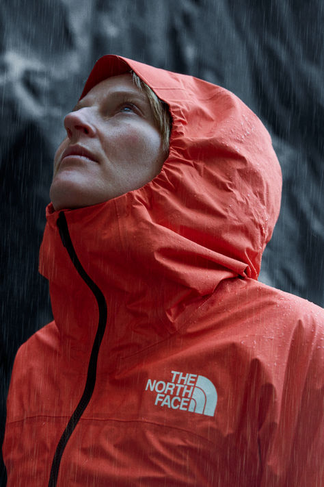 More than just a lightweight jacket, the Summit Series FUTURELIGHT™ Papsura is our lightest technical shell ever. It offers maximum weatherproof protection without sacrificing comfort. North Face Photography, Nort Face, Rain Coats, North Face Brand, North Face Rain Jacket, Summit Series, Mindset Coach, Art Things, Face Photography