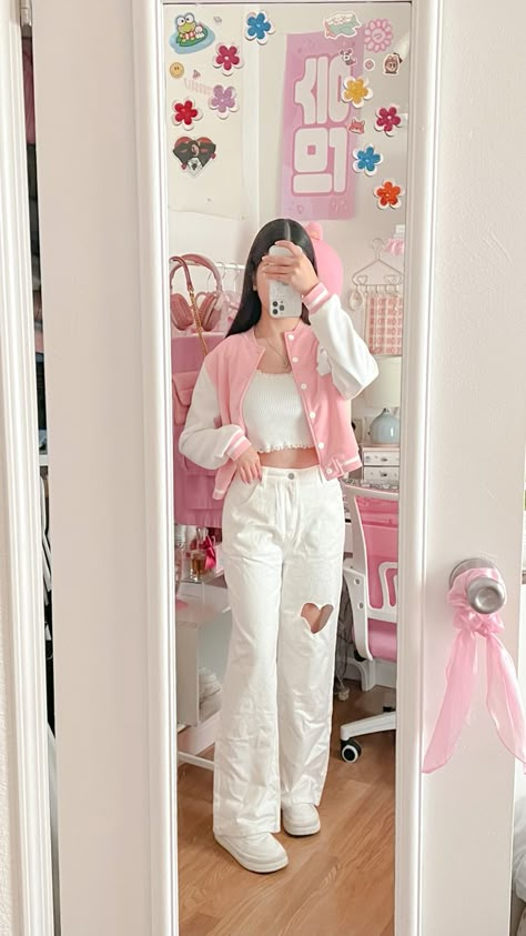 Pink Ootd Aesthetic, Candycore Aesthetic Outfits, Pink And White Outfit Ideas, Girly Pink Outfits, V Day Outfit, Pink And White Outfit, Softgirl Outfits, Pink Ootd, Girly Style Outfits