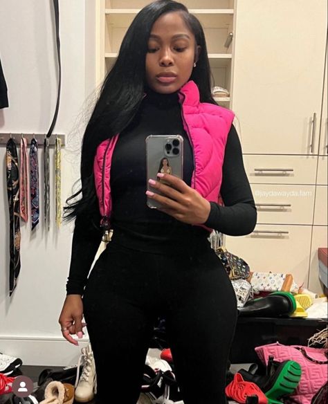 hot pink vests Puffer Vest Outfit Black, Pink Vest Outfit, Pink Vests, Hot Pink Outfit, Puffer Vest Outfit, Jayda Wayda, Vest Outfit, Shein Outfits, Causal Outfits