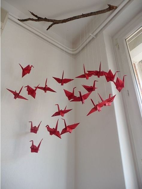 Mobil Origami, Hanging Origami, Origami Mobile, Origami Decoration, Origami Cranes, Chinese New Year Decorations, Origami Bird, Origami Crane, Diy Origami