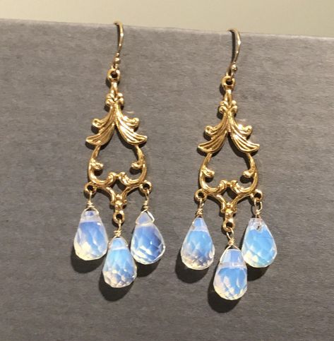 Opalite Jewelry, Moonstone Earrings Gold, Rainbow Moonstone Jewelry, Gold Chandelier Earrings, Jewelry Opal, Kay Jewelry, Earrings Bohemian, Opal White, Gold Chandelier