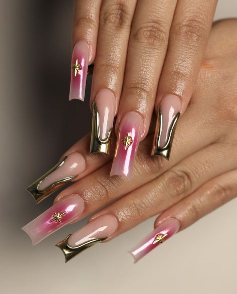 Super Cute Acrylic Nails, Cute Acrylic Nails Designs, Acrylic Nails Designs, Aura Nails, Tapered Square Nails, Golden Nails, Acrylic Toe Nails, Airbrush Nails, Cute Acrylic Nail Designs