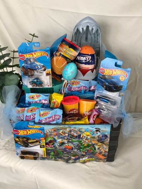 Birthday Basket For Boys, Christmas Basket Gift Ideas Kids, Easter Baskets For Kids Boys, Boy Birthday Basket, Hot Wheels Easter Basket, Boys Gift Basket, Diy Easter Basket Ideas, Boy Gift Basket, Easter Basket Themes