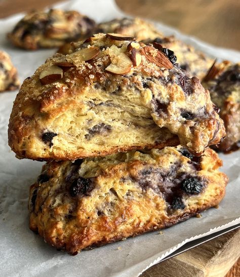 Sourdough Blueberry Scones, Sourdough Scones, Blueberry Topping, Blueberry Scones, Sour Dough, Sourdough Discard, Cooling Rack, Wild Blueberries, Crumpets