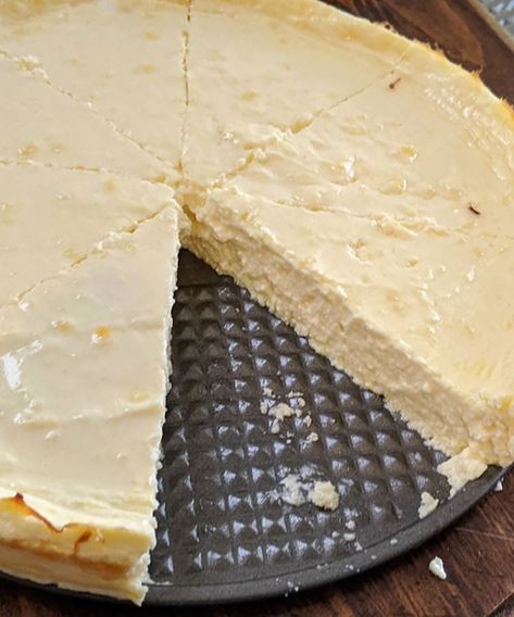 Are you looking for a low-calorie cheesecake? try this recipe, Zero Point Weight Watchers Cheesecake, Easy to make and delicious. Ww Freestyle Zero Point Cheesecake, Ww Zero Point Cheesecake, Weight Watchers Birthday Cake, Zero Point Cheesecake, Ww Cheesecake, Ww 2023, Ww 2024, Low Calorie Cheesecake, Weight Watchers Cheesecake