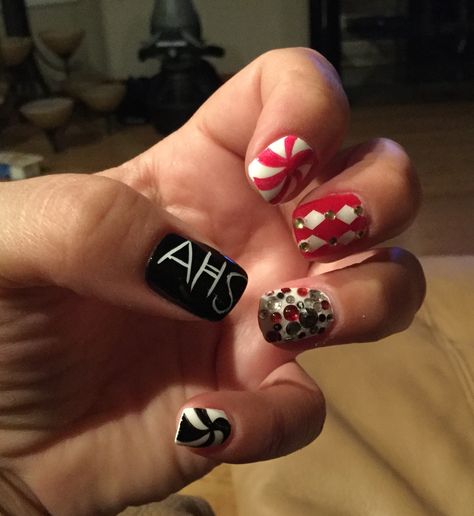 American horror story theme nail art American Horror Story Nails, American Horror Story Theme, Holiday Nail Art, Crazy Nails, American Horror Story, Fun Nails, Nail Art, Nails