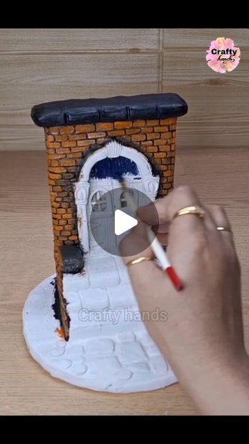 Wall Putty Crafts Diy, Fairy Dough, Cardboard Garden, Diy Fairy Door, Fairy Garden Pots, Board Crafts, Fairy House Crafts, Diorama Ideas, Clay Houses