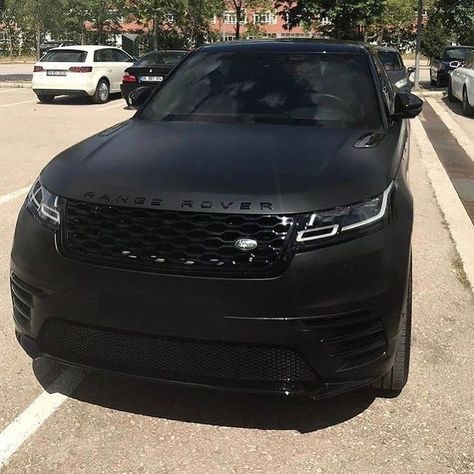 Black Range Rover, Dream Cars Range Rovers, Range Rover Black, Range Rover Car, Luxury Cars Range Rover, Porsche Panamera Turbo, Black Range, Celebrity Cars, Pretty Bike