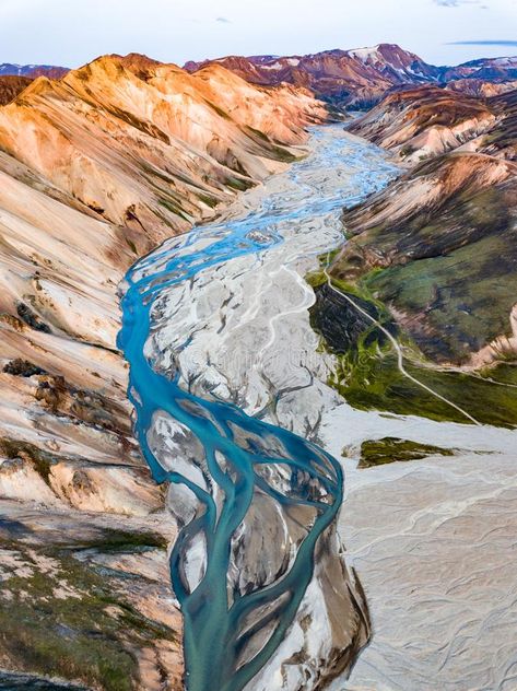 River Top View, Iceland Mountains, View From Mountain Top, Mountains Close Up, Landmannalaugar Iceland, Aerial Views Landscape, Mountain Top View, Iceland Mountains Landscapes, Rainbow Mountains