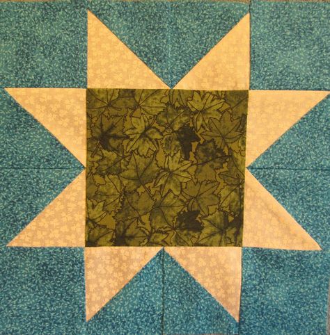 Sunflower Quilt, Traditional Quilt Patterns, Quilt Book, Quilt Stories, Quilt Pattern Book, Sunflower Quilts, Make A Quilt, Half Square Triangle Quilts, Quilt Block Patterns Free