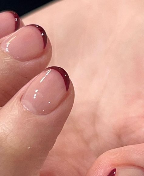 Nail Ideas For School, Nail Inspo Gel, Bitten Nails, Short Nail Inspo, Uñas Aesthetic, Nail Piercing, Red Era, Nail Biting, Short Nail