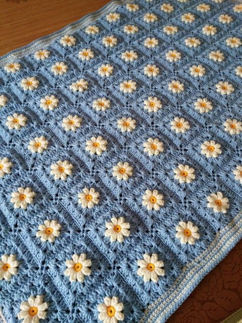 Crochet Borders For Blankets, Crocheted Blanket, Baby Afghan, Crochet Granny Square Blanket, Crochet Bedspread, Crochet Daisy, Manta Crochet, Haken Baby, Pink Crochet