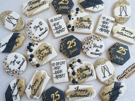 Retirement Cookies Decorated, Retirement Cookies, Cookie Decoration, Sugar Cookie Royal Icing, Cookie Tutorials, Royal Icing, Cookie Decorating, Sugar Cookies, Sugar Cookie