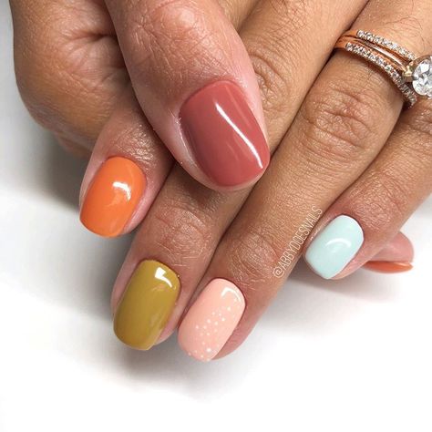 Complementary Nail Colors, Fall Nails Multi Colored, Fall Multi Colored Nails, Multi Colored Fall Nails, Fall Multi Color Nails, Fall Multicolor Nails, Multicolor Manicure, Multi Colour Nails, Fall Bails