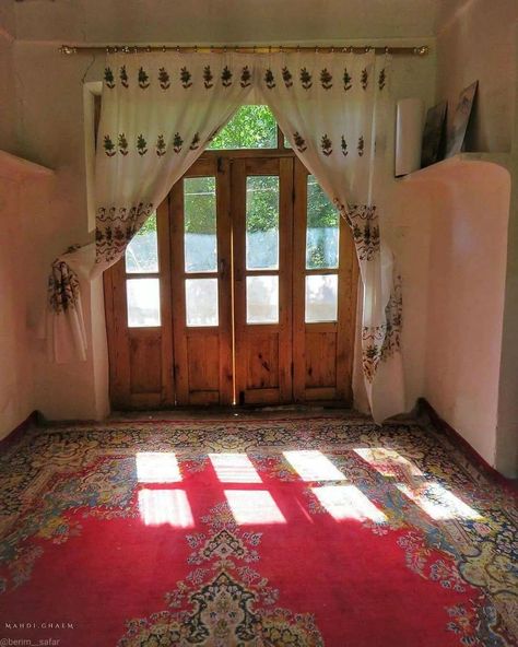 Persian House Interior, Persian House, Persian Garden, Persian Architecture, Birthday Ideas For Her, Muslim Lifestyle, Perfect Life, Home Reno, Beautiful Places To Visit