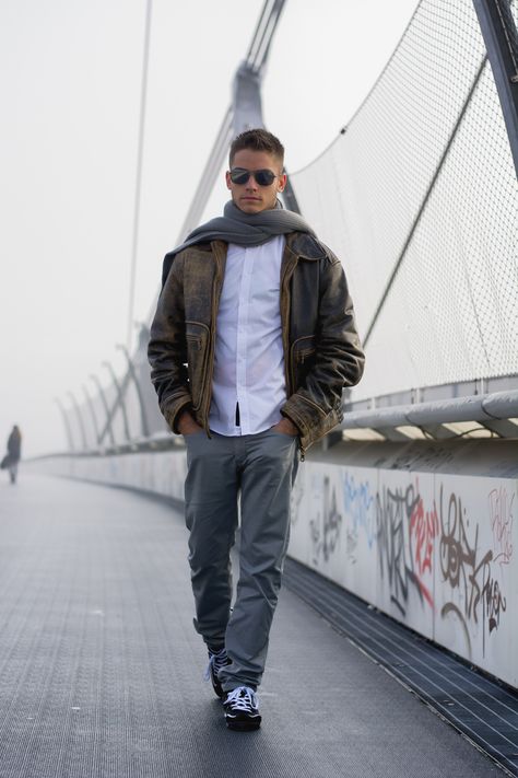 Handsome trendy man walking on a bridge in winter by Stefano Cavoretto on 500px Confident Pose, Man Standing, A Bridge, Portrait Inspiration, Walk On, Photo Magazine, Stock Images Free, Bridge, Bomber Jacket