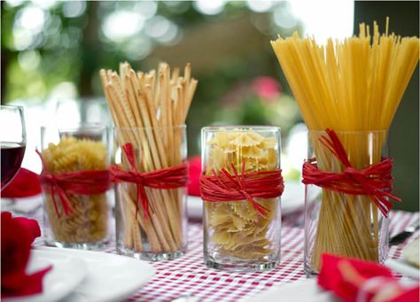 Italian Table Decorations, Italy Party Theme, Italian Party Decorations, Italian Dinner Party Decorations, Italian Centerpieces, Italy Party, Italian Themed Parties, Italian Dinner Party, Fest Temaer