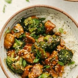 Maple Tofu, Blanching Broccoli, Best Stir Fry Recipe, Chicken With Broccoli, Hoisin Chicken, Easy Stir Fry Recipes, The Recipe Critic, Recipe Critic, Tofu Recipe