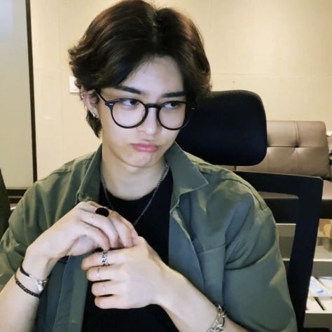 Subin Victon Icon, Guys With Glasses, Guy With Glasses, Asian Glasses, Subin Victon, Male Icon, Cute Asian Guys, 인물 사진