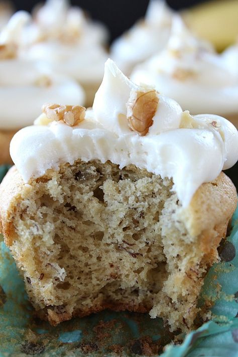 Banana Nut Cupcakes, Banana Nut Recipes, Banana Nut Bread Muffins, Banana Nut Cake, Cream Cheese Buttercream Frosting, Banana Butter, Butter Cream Cheese Frosting, Cream Cheese Topping, Banana Nut Muffins