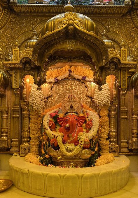 Siddhivinayak Temple Mumbai Snap, Sidhi Vinayak Mumbai, Siddhivinayak Temple Mumbai, Mumbai Snap, Siddhivinayak Temple, Indian Temple Architecture, Ganpati Ji, Blossom Season, Swami Samarth