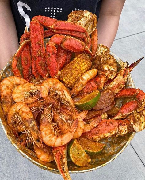 Raising Claw on Instagram: “Do you think you can handle these seafood bucket 😋🙌🏻? 📍: 5001 Candlewood St, Lakewood, Ca 90712. 📍: 1019 N Magnolia Ave, Anaheim, CA…” Seafood Bucket, Art Studio Room, Wood Candles, Anaheim, Magnolia, Seafood, You Think, Meat, Canning