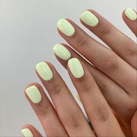 Key Lime Green Nails, Pale Lime Green Nails, Lime Color Nails, Key Lime Nails, Light Lime Green Nails, Lemon Green Nails, Uñas Color Lima, Limoncello Nails, Green Lime Nails