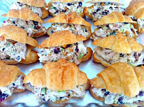 Cashew Chicken Salad, Best Chicken Salad Recipe, Chicken Salad Sandwiches, Cake And Ice Cream, Cranberry Chicken Salad, Chicken Salad Sandwich Recipe, Cranberry Chicken, Small Chicken, Cashew Chicken