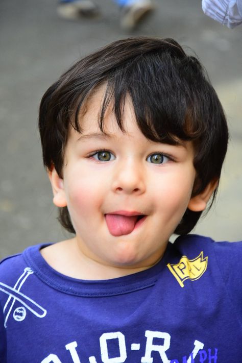 Taimur Ali Khan Pataudi, Taimur Ali Khan, Saif Ali Khan, Kareena Kapoor Khan, Ali Khan, Kareena Kapoor, Shahrukh Khan, Priyanka Chopra, Bollywood Stars