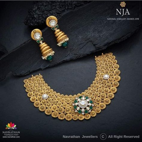 Jewellery Calendar Design, Navrathan Jewellers, Jewellery Ads, Circle Mehndi, Antique Gold Jewelry Indian, Circle Mehndi Designs, Kurti Neck, Antique Bridal Jewelry, Antique Jewelry Indian