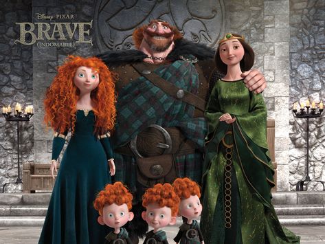 The red head family but not the queen. Brave Birthday Party, Brave Wallpaper, Brave Movie, Brave 2012, Braves Party, Princess Merida, Disney Brave, Merida Brave, Princess Pictures