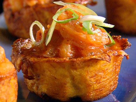 Tostones Tostones Cups, Tostones Recipe, Creole Shrimp Recipes, Creole Food, Shrimp Creole, Cuban Cuisine, Paula Deen Recipes, Haitian Food Recipes, Caribbean Cuisine