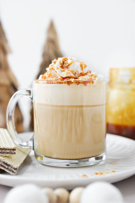 Pumpkin Spice Coffee Creamer Recipe, Caramel Brûlée, Homemade Pumpkin Spice Coffee Creamer, Caramel Brulee, Pumpkin Spice Coffee Creamer, Homemade Pumpkin Spice Coffee, Caramel Brulee Latte, Homemade Liquors, Cream Drinks