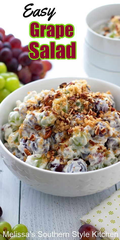 Creamy Grape Salad, Grape Salad Recipe, Berry Fruit Salad, Healthy Summer Desserts, Desserts Healthy, Grape Salad, Best Salad Recipes, Charcuterie Recipes, Fruit Salad Recipes