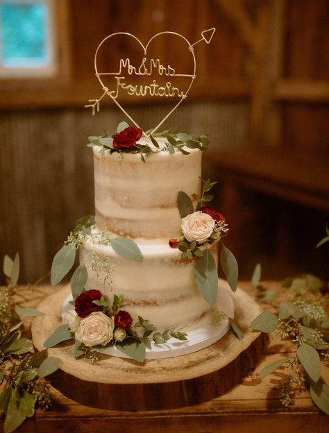 Rustic Chic Wire Wedding Cake Topper Mr and Mrs Last Name | Etsy Wire Wedding Cake Topper, Country Wedding Cakes, Cake Topper Initials, Rustic Cake Toppers, Wedding Cake Rustic, Rustic Wedding Cake, Fall Wedding Cakes, Wedding Winter