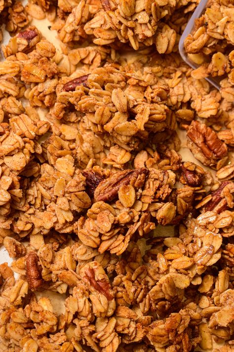 HEALTHY HOMEMADE PECAN CINNAMON MAPLE GRANOLA