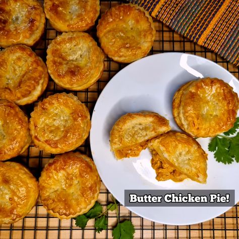 These delicious pies make the perfect savoury starters for those special occasions, and is a mouth watering, satisfying snack! Butter Chicken Pie, Chicken Pie Puff Pastry, Chicken Pie Recipe Easy, Chicken Muffins, Chicken Hand Pies, Chicken And Pastry, Puff Pastry Chicken, Chicken Puffs, Chicken Empanadas