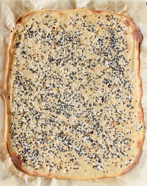 Quinoa Flatbread, Quinoa Flour Recipes, Quinoa Tortillas, Flatbread Pizza Crust, Quinoa Pizza Crust, Veggie Society, Nutritarian Recipes, Gf Cooking, Quinoa Bread