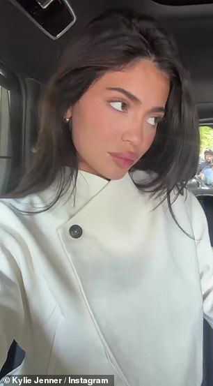 Chanel In Paris, Stylizacje Kylie Jenner, Kylie Jenner Black, Kylie Jenner Icons, Kily Jenner, Stile Kylie Jenner, Kylie Jenner Selfies, Looks Kylie Jenner, Kylie Baby