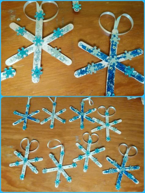 Snow Flakes Crafts Preschool, Snowflake Craft For Preschool, Snowflakes Crafts For Toddlers, Snowflake Activities For Toddlers, Christmas Crafts Early Years, Snowflake Toddler Crafts, Frozen Crafts For Preschoolers, Winter Weather Crafts For Toddlers, Toddler Snowflake Craft