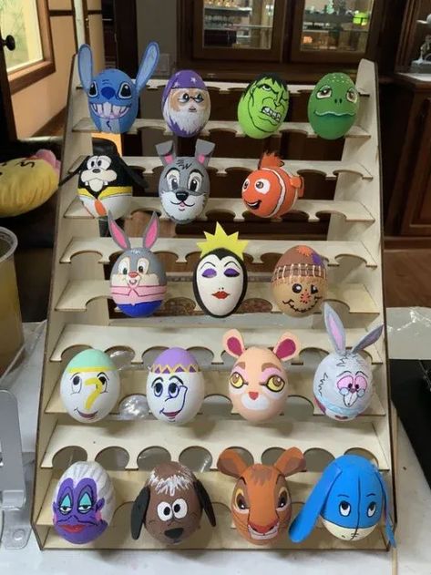 School Egg Decorating Ideas, Easter Egg Competition Ideas, Peppa Pig Easter, Norouz Design, Minion Easter Eggs, Easter Egg Projects, Animal Easter Eggs, Easter Egg Party, Easter Egg Decorating Ideas