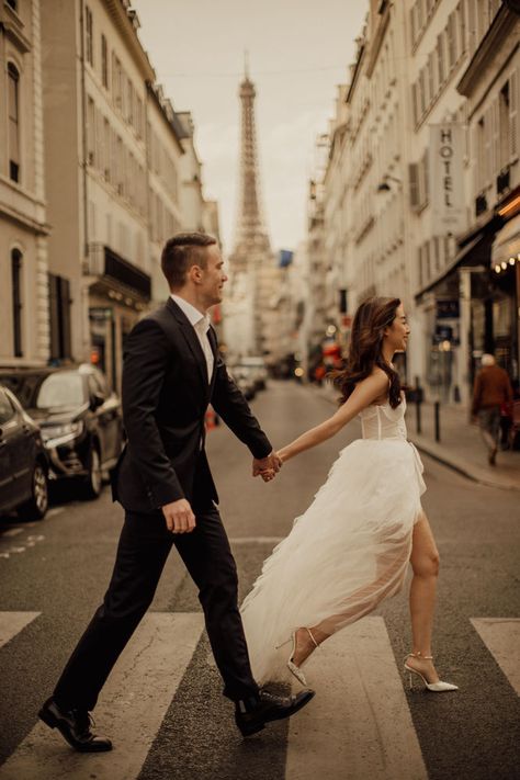 Engagement Paris, Engagement In Paris Photo Ideas, Paris Photoshoot, Paris Wedding Photos, Pre Wedding Photoshoot Paris, Paris Prewedding Photography, Wedding Photos In Paris, Paris Elopement Photography, Paris Romance